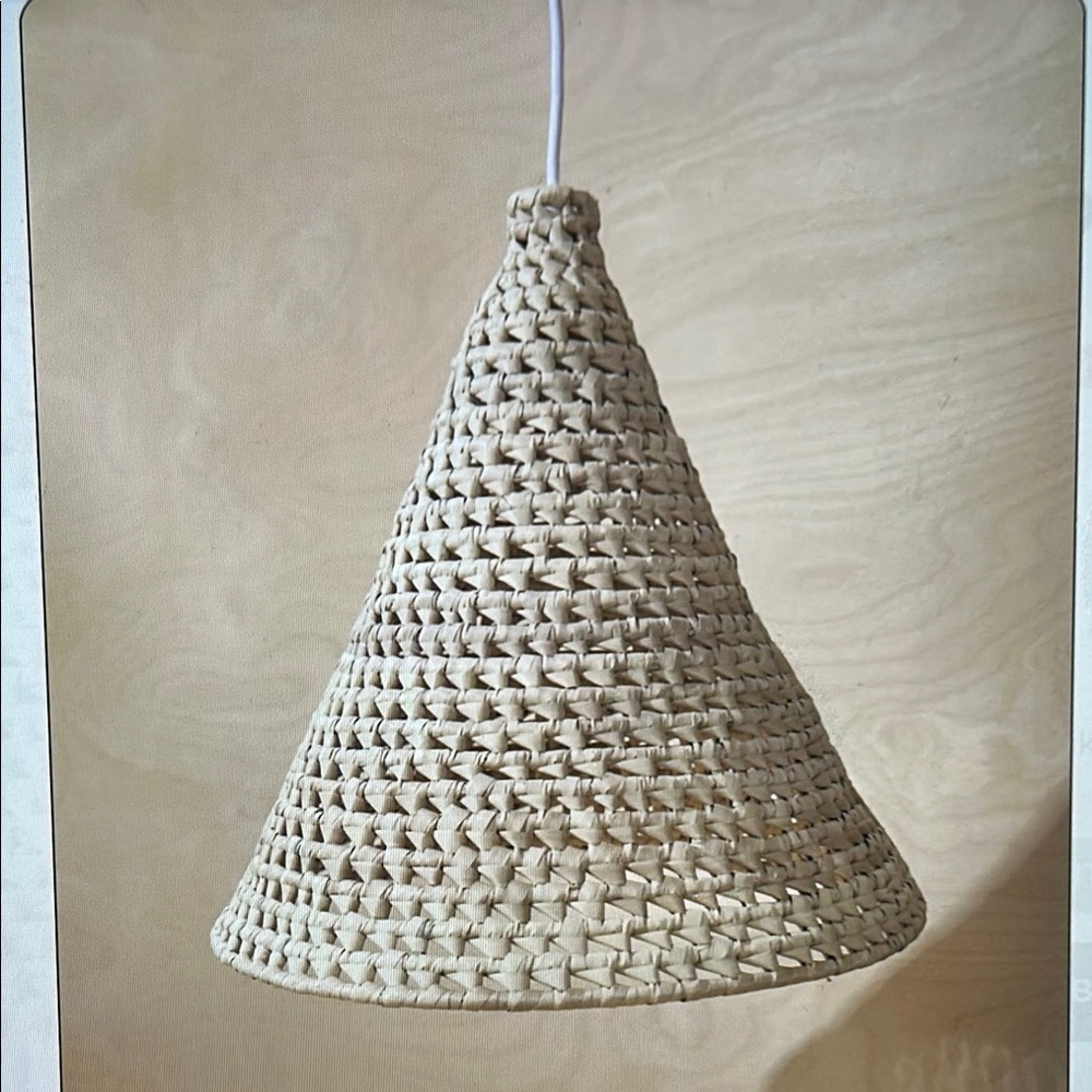 TERRITORY Cono Palm Light